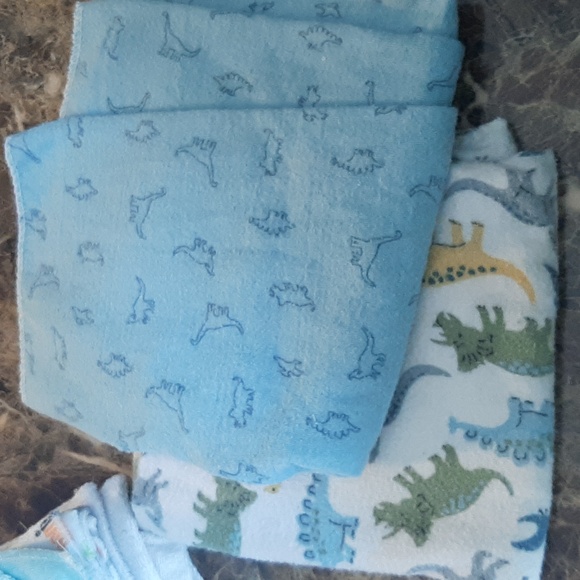 Baby Bath Lot With Robe - Picture 2 of 7